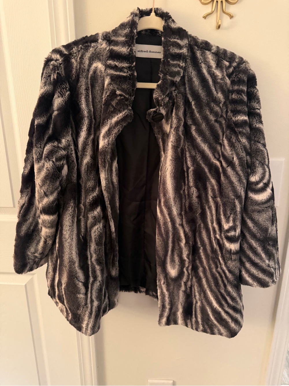 Black grey faux fur short coat